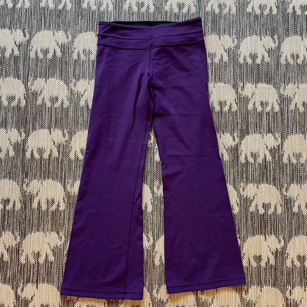 Lululemon reversible flared groove pant
